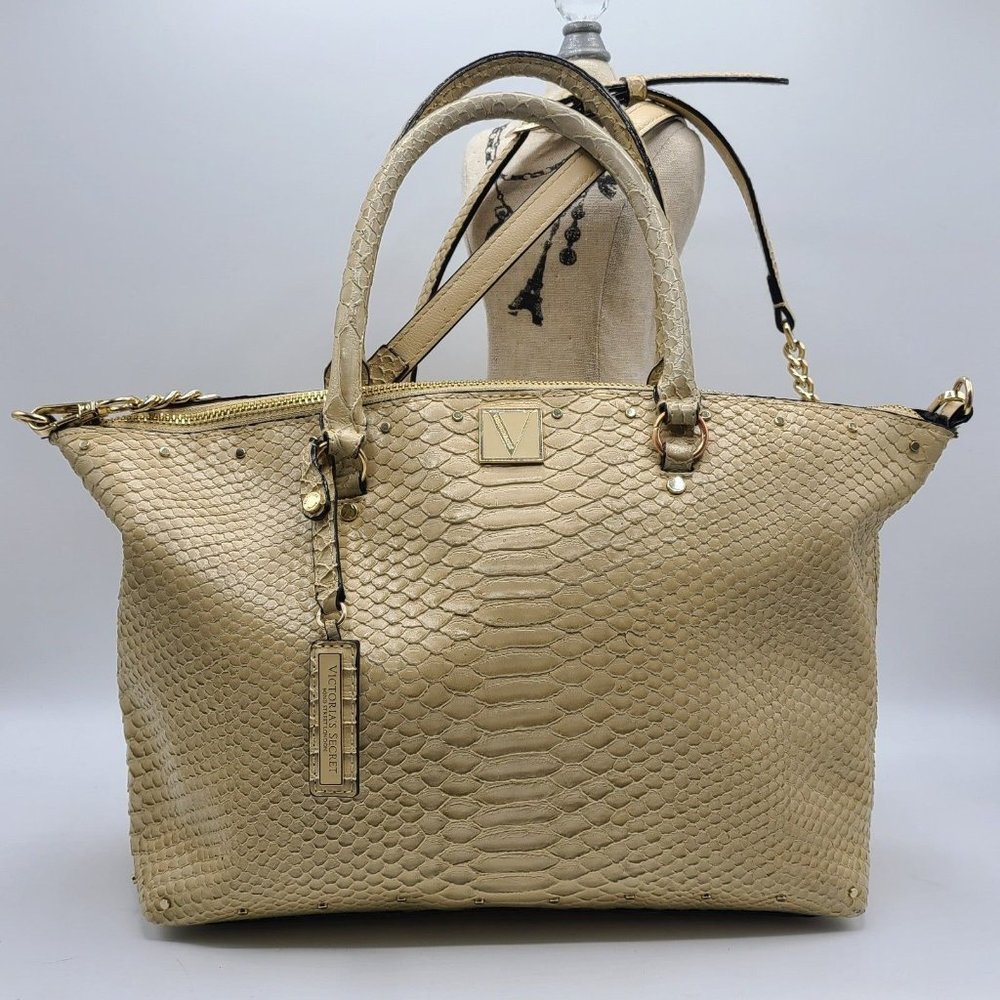 Victoria's Secret Tan Snakeskin Texture Crossbody Shoulder Bag Purse